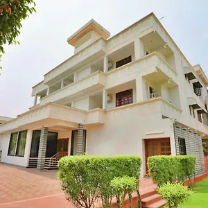 Marc Royal Agra (Uttar Pradesh)